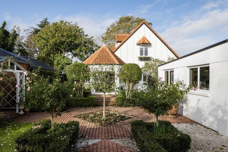 Photo of property in 25 Hall Street, Cambridge, 3434