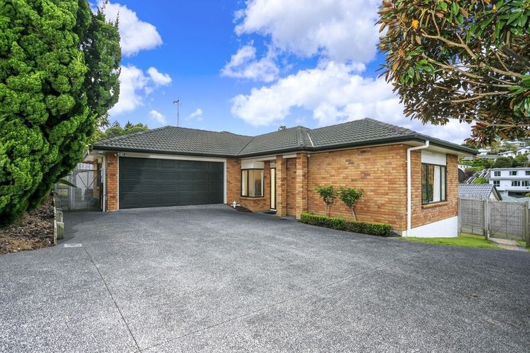 Photo of property in 7 Landvale Court, Browns Bay, Auckland, 0630