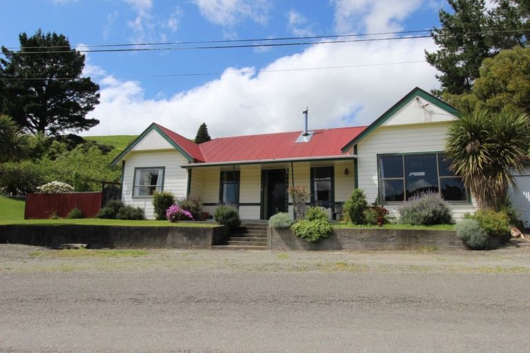 Photo of property in 2649 Pahiatua Pongaroa Road, Makuri, Pahiatua, 4989