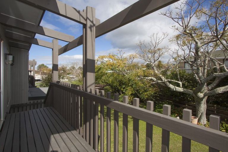 Photo of property in 10 Patterson Place, Waihi Beach, 3611