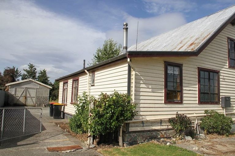 Photo of property in 14 Bridge Street, Tuatapere, 9620