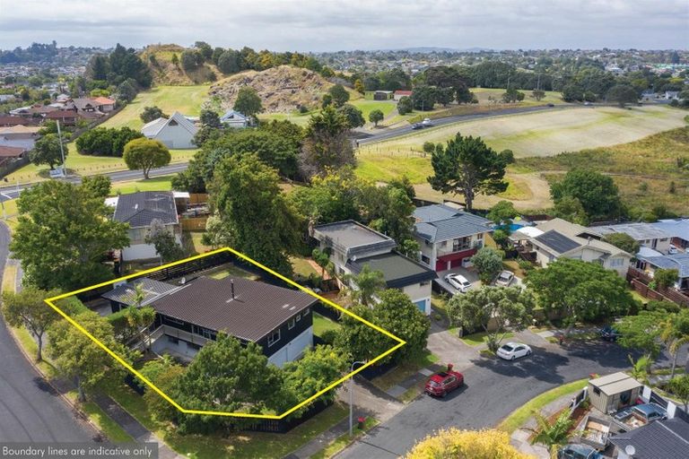 Photo of property in 6 Himalaya Drive, Half Moon Bay, Auckland, 2012