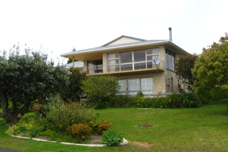 Photo of property in 67 Pacific Parade, Army Bay, Whangaparaoa, 0930