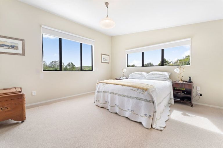 Photo of property in 50 Rosella Grove, Waimauku, 0812