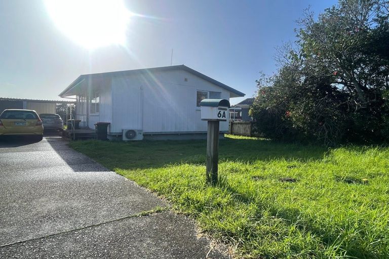 Photo of property in 6 Azalea Place, Waiuku, 2123
