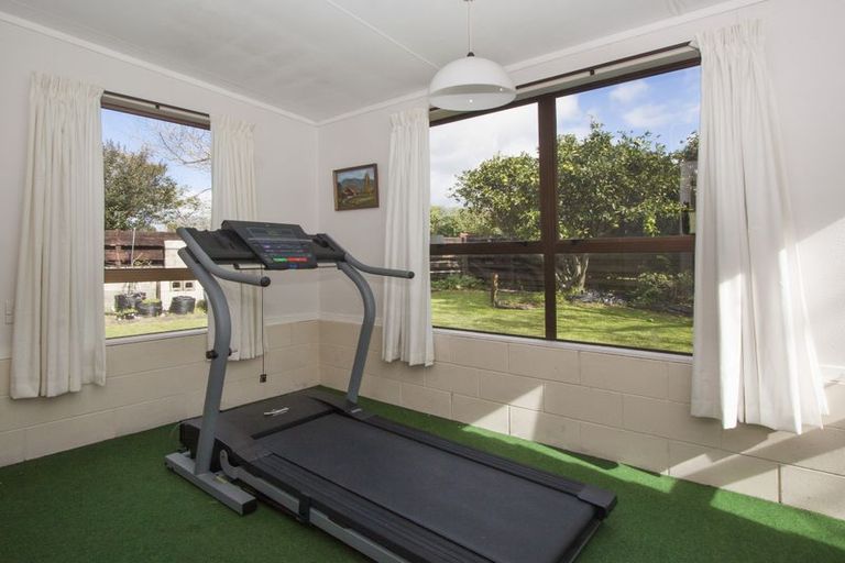 Photo of property in 10 Patterson Place, Waihi Beach, 3611