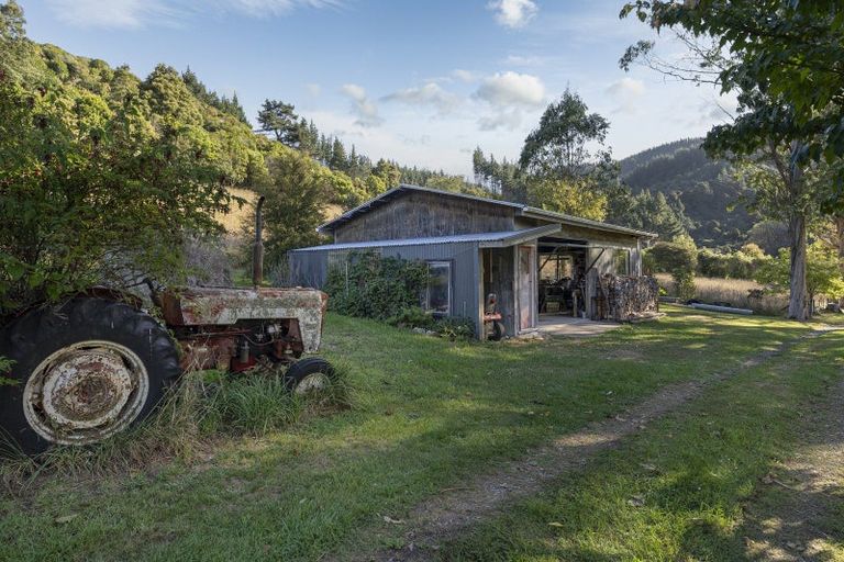 Photo of property in 504 Riwaka-sandy Bay Road, Kaiteriteri, Motueka, 7197