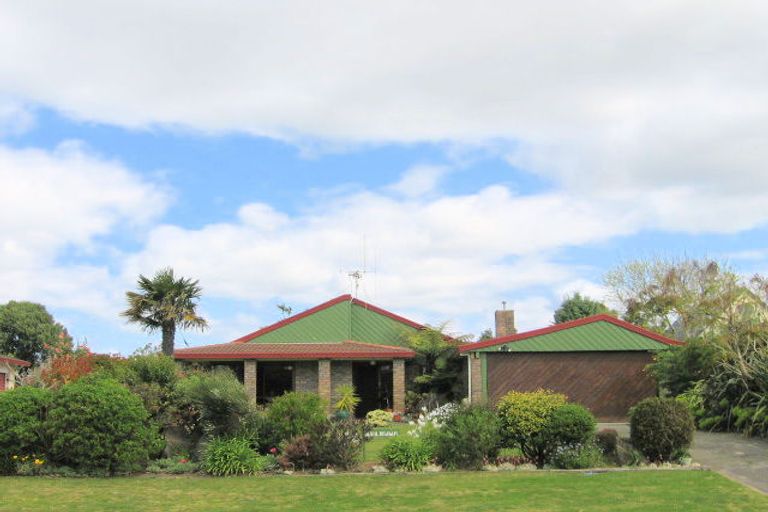 Photo of property in 130 Dickson Road, Papamoa Beach, Papamoa, 3118