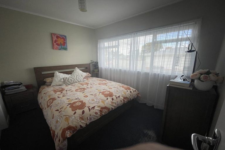 Photo of property in 11 Tane Street, New Lynn, Auckland, 0600