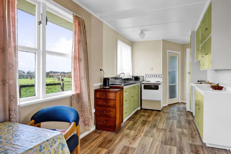 Photo of property in 29 Park Lane, Kaponga, Hawera, 4679