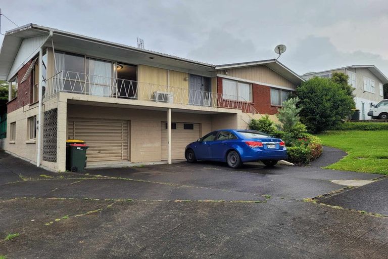 Photo of property in 4 Fleur Avenue, Pakuranga Heights, Auckland, 2010