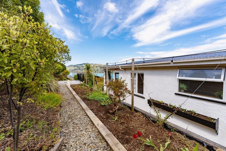 Photo of property in 41 Adderley Terrace, Ravensbourne, Dunedin, 9022