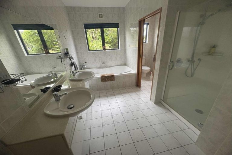 Photo of property in 19 George Gee Drive, Korokoro, Lower Hutt, 5012