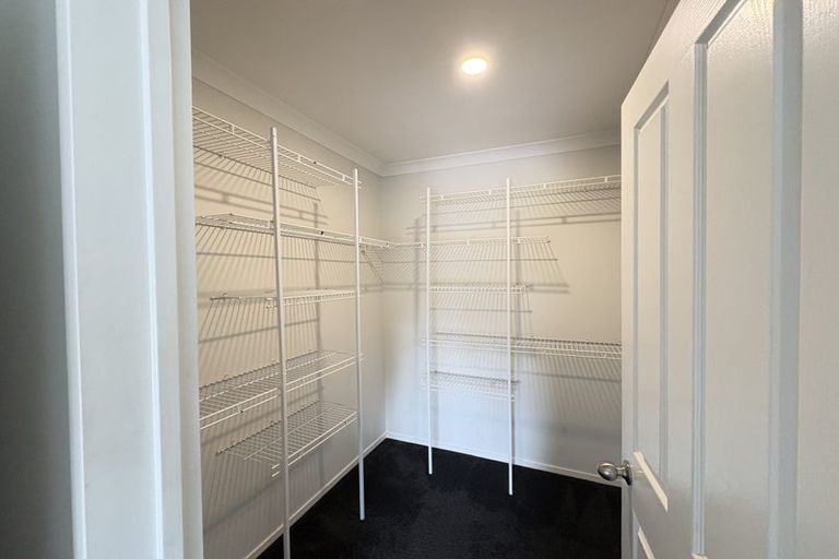 Photo of property in 30 Foster Road, Kumeu, 0891