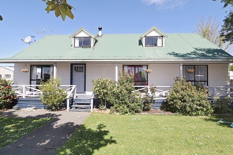 Photo of property in 9 Moore Road, Winton, 9720