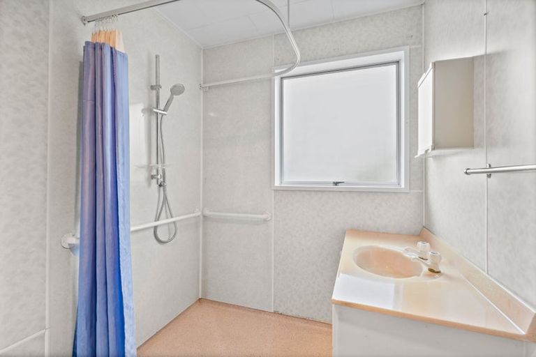 Photo of property in 8 Christina Street, Strathern, Invercargill, 9812