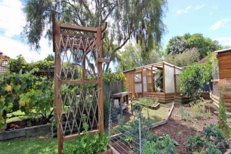 Photo of property in 64 Hyperion Drive, Randwick Park, Auckland, 2105