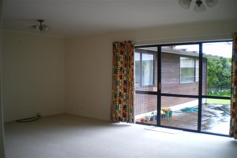 Photo of property in 149 Botany Road, Botany Downs, Auckland, 2010