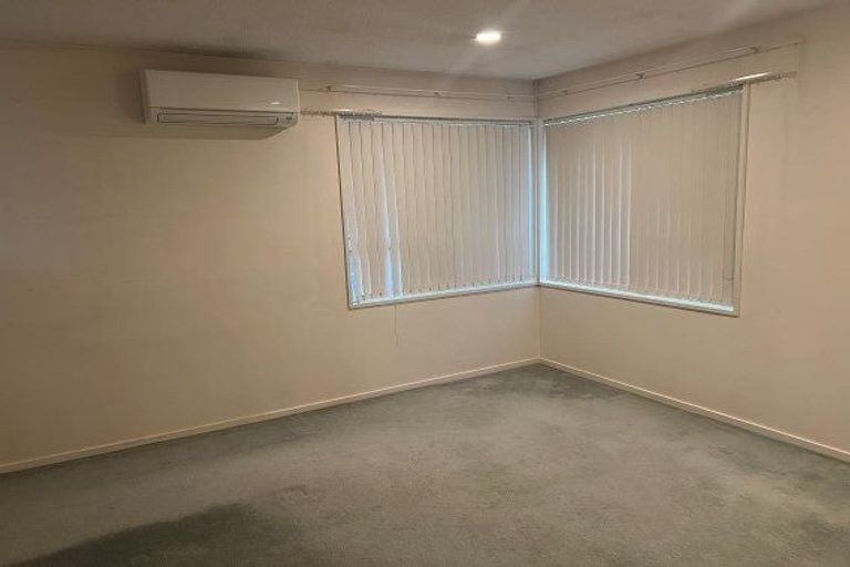 Photo of property in 15 Cardigan Bay Place, Addington, Christchurch, 8024