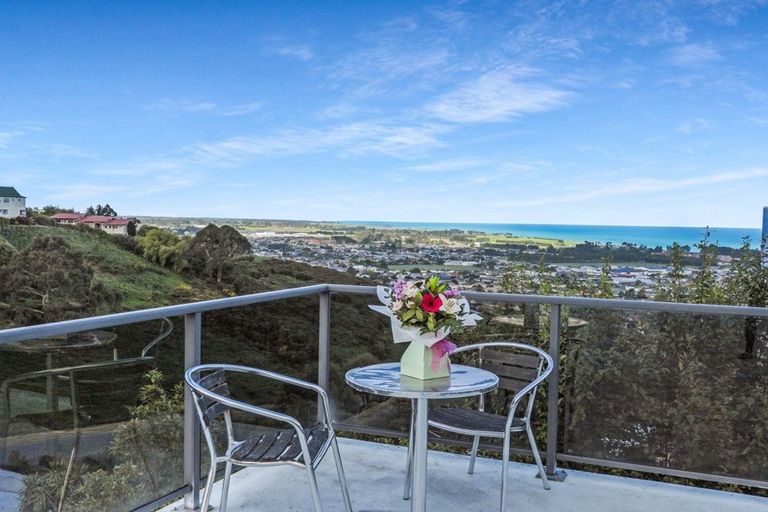 Photo of property in 12 Oakleigh Crescent, Oamaru North, Oamaru, 9400