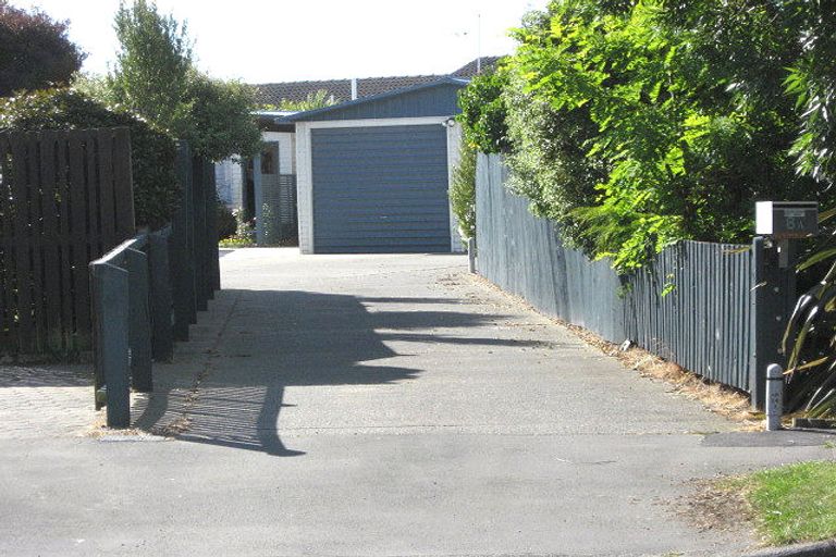 Photo of property in 8a Sequoia Place, Parklands, Christchurch, 8083