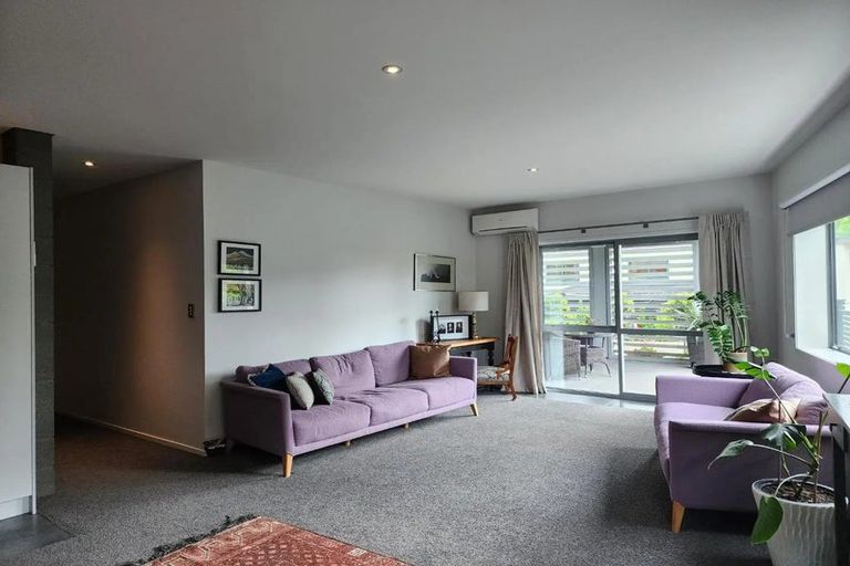 Photo of property in 46 Victoria Road, New Plymouth, 4310