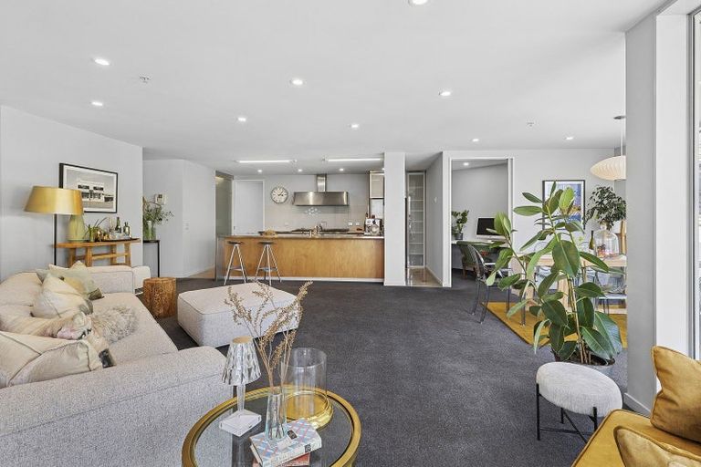 Photo of property in Alto Apartments, 2a/22 Telford Terrace, Oriental Bay, Wellington, 6011