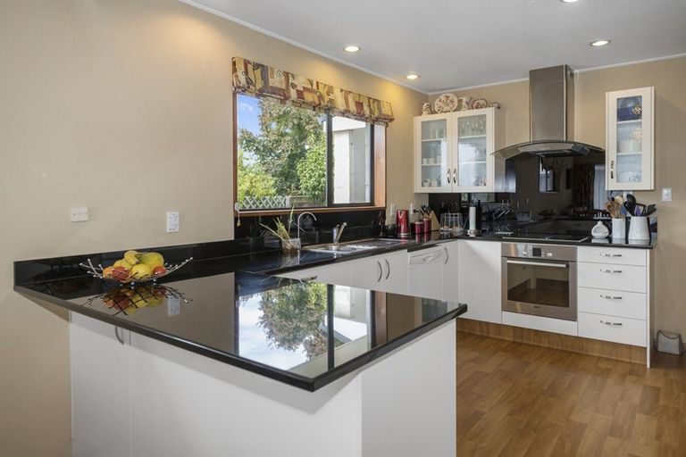 Photo of property in 34 Oban Street, Holmes Hill, Oamaru, 9401