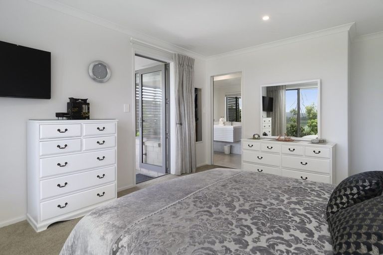 Photo of property in 28 Holyoake Terrace, Omokoroa, 3114