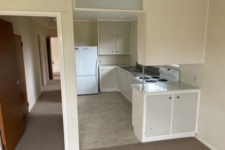 Photo of property in 4216 Great North Road, Glendene, Auckland, 0602