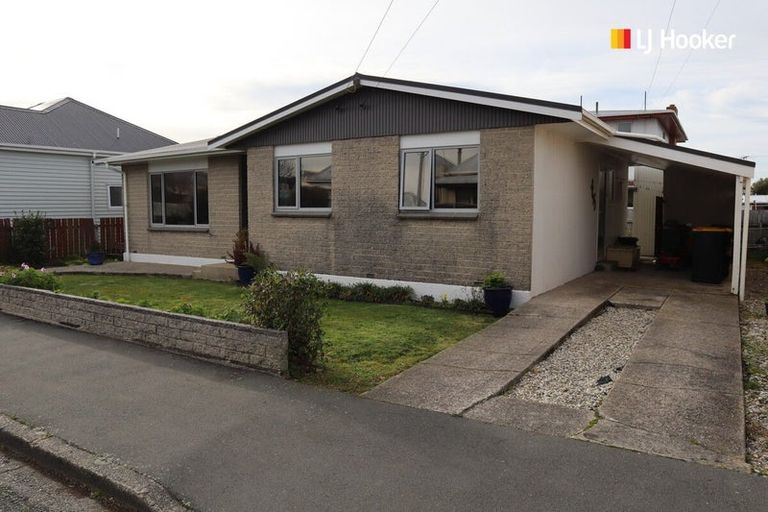 Photo of property in 11 Dick Street, South Dunedin, Dunedin, 9012