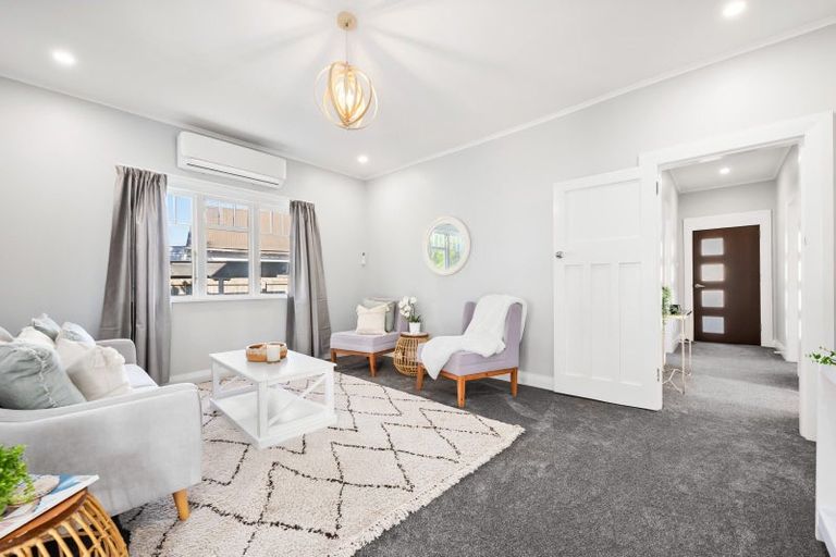 Photo of property in 5 York Street, Moera, Lower Hutt, 5010