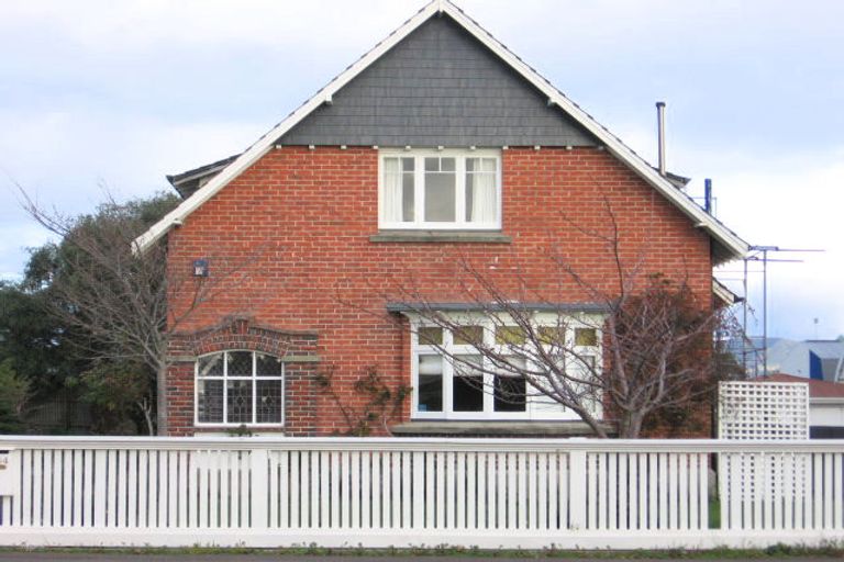 Photo of property in 134 Featherston Street, Palmerston North, 4410