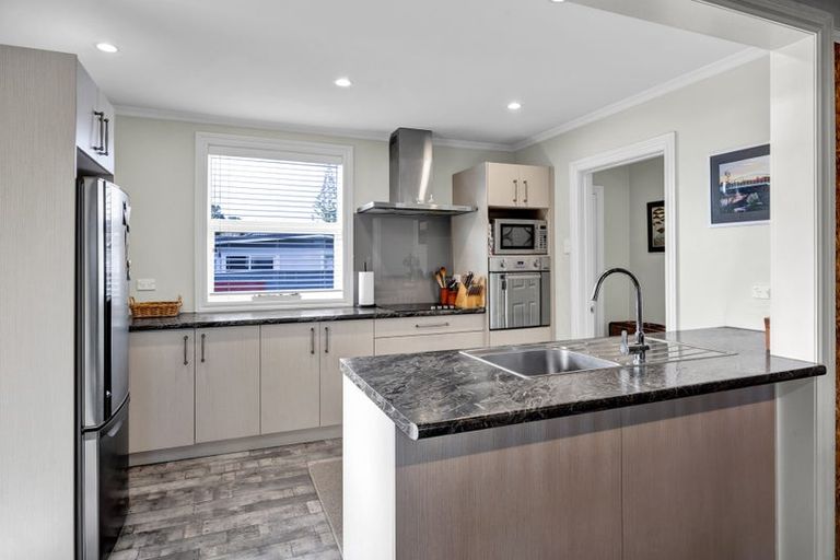 Photo of property in 31 Maire Street, Inglewood, 4330