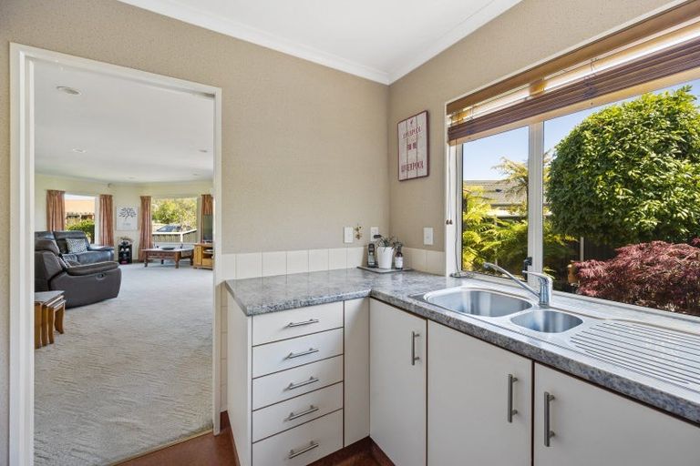 Photo of property in 26 Kensington Drive, Taradale, Napier, 4112