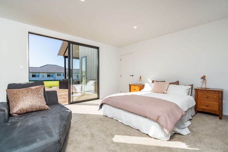 Photo of property in 80 Stace Hopper Drive, One Tree Point, Ruakaka, 0118