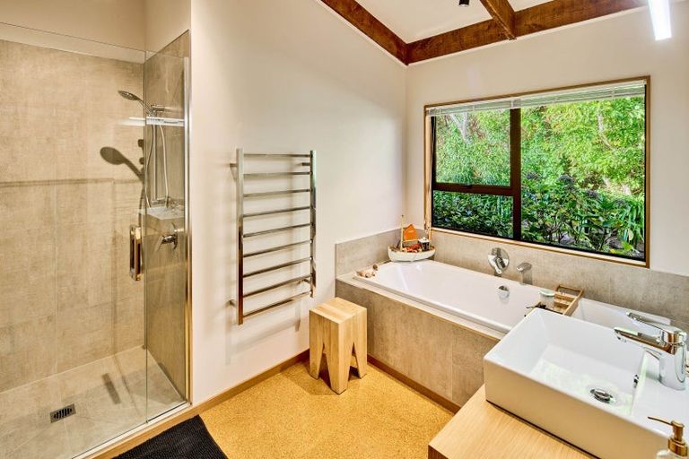 Photo of property in 25a Mt Cecil Road, Moonshine Valley, Porirua, 5381