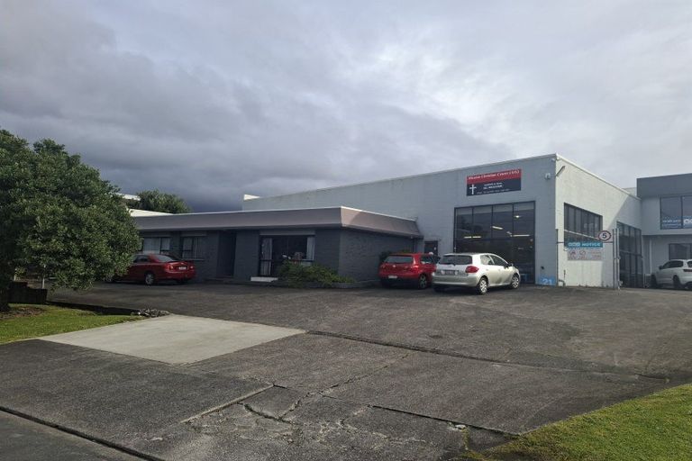 Photo of property in 21a Akatea Road, Korokoro, Lower Hutt, 5012