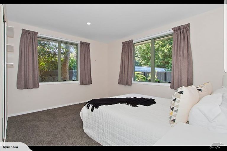 Photo of property in 6 Sealy Place, Bryndwr, Christchurch, 8053