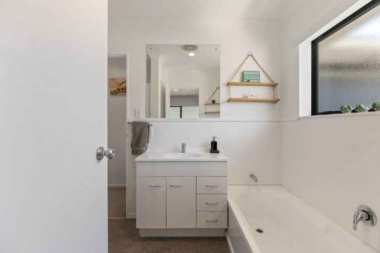 Photo of property in 52a Rangitahi Street, Otorohanga, 3900