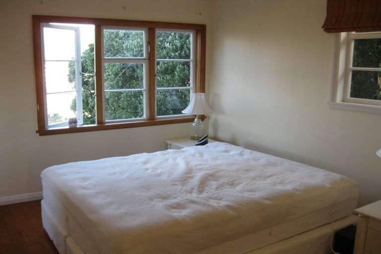 Photo of property in 93 Maupuia Road, Maupuia, Wellington, 6022