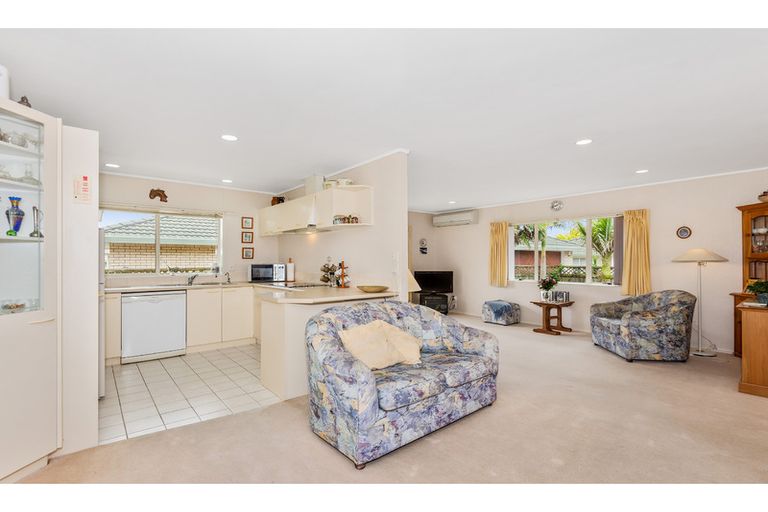 Photo of property in 3/21 Mission View Drive, Northpark, Auckland, 2013