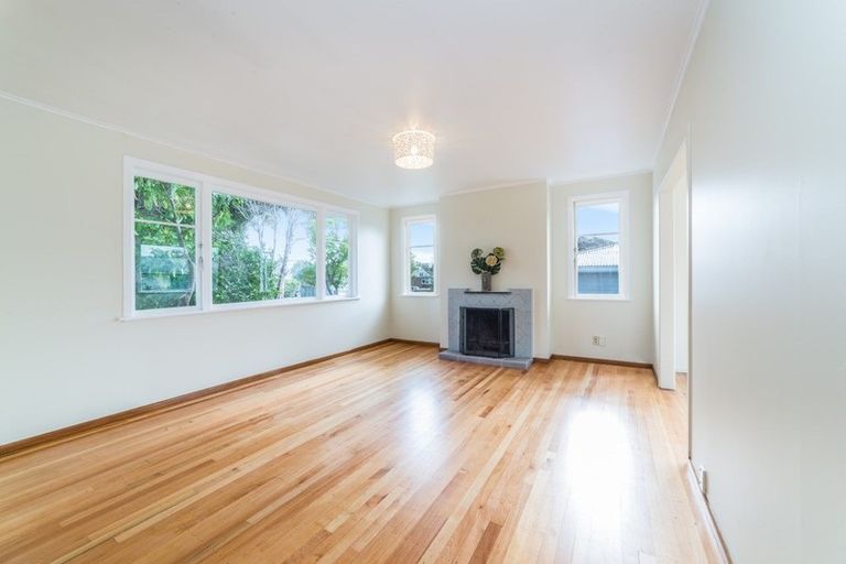 Photo of property in 6 Powell Place, Henderson, Auckland, 0610