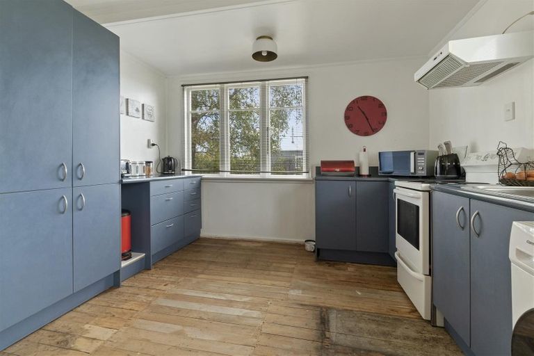 Photo of property in 5 Exeter Street, Waimate, 7924