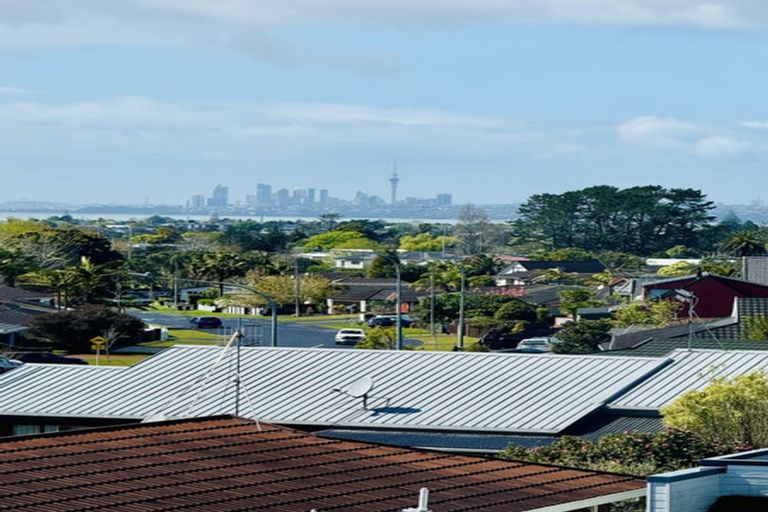 Photo of property in 36 White Heron Drive, Massey, Auckland, 0614