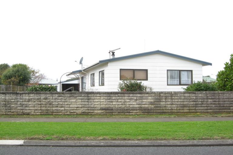Photo of property in 88 Ranfurly Street, Waitara, 4320
