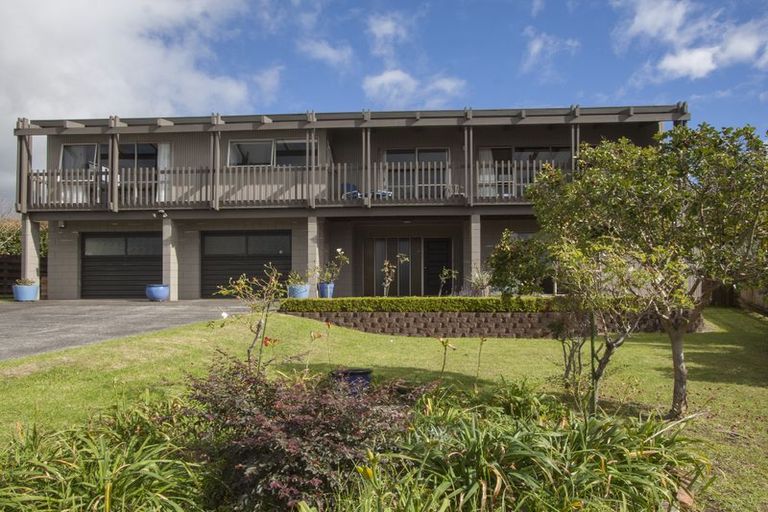 Photo of property in 10 Patterson Place, Waihi Beach, 3611