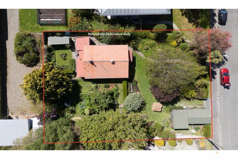 Photo of property in 4 Exeter Street, Waimate, 7924