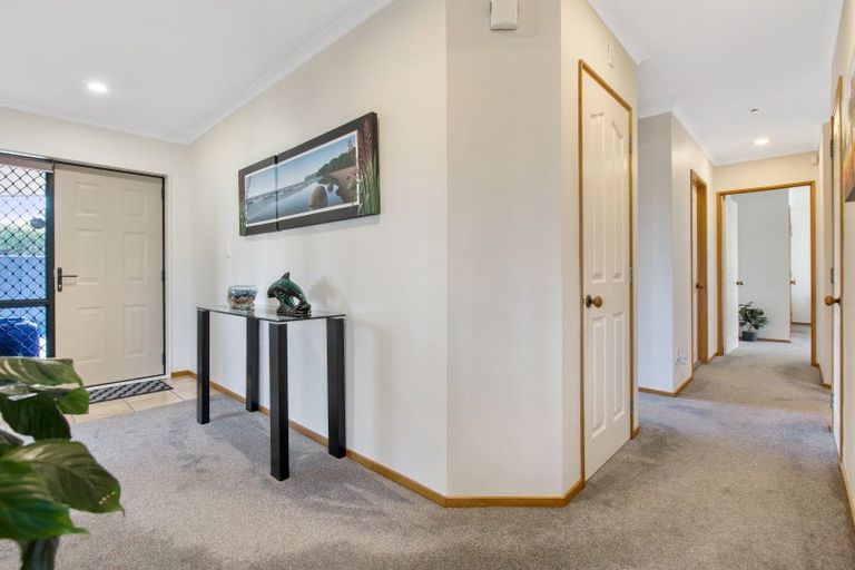 Photo of property in 1/18 Karamu Street, Te Atatu Peninsula, Auckland, 0610