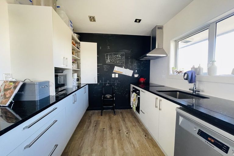 Photo of property in 272 Burwood Road, Burwood, Christchurch, 8083